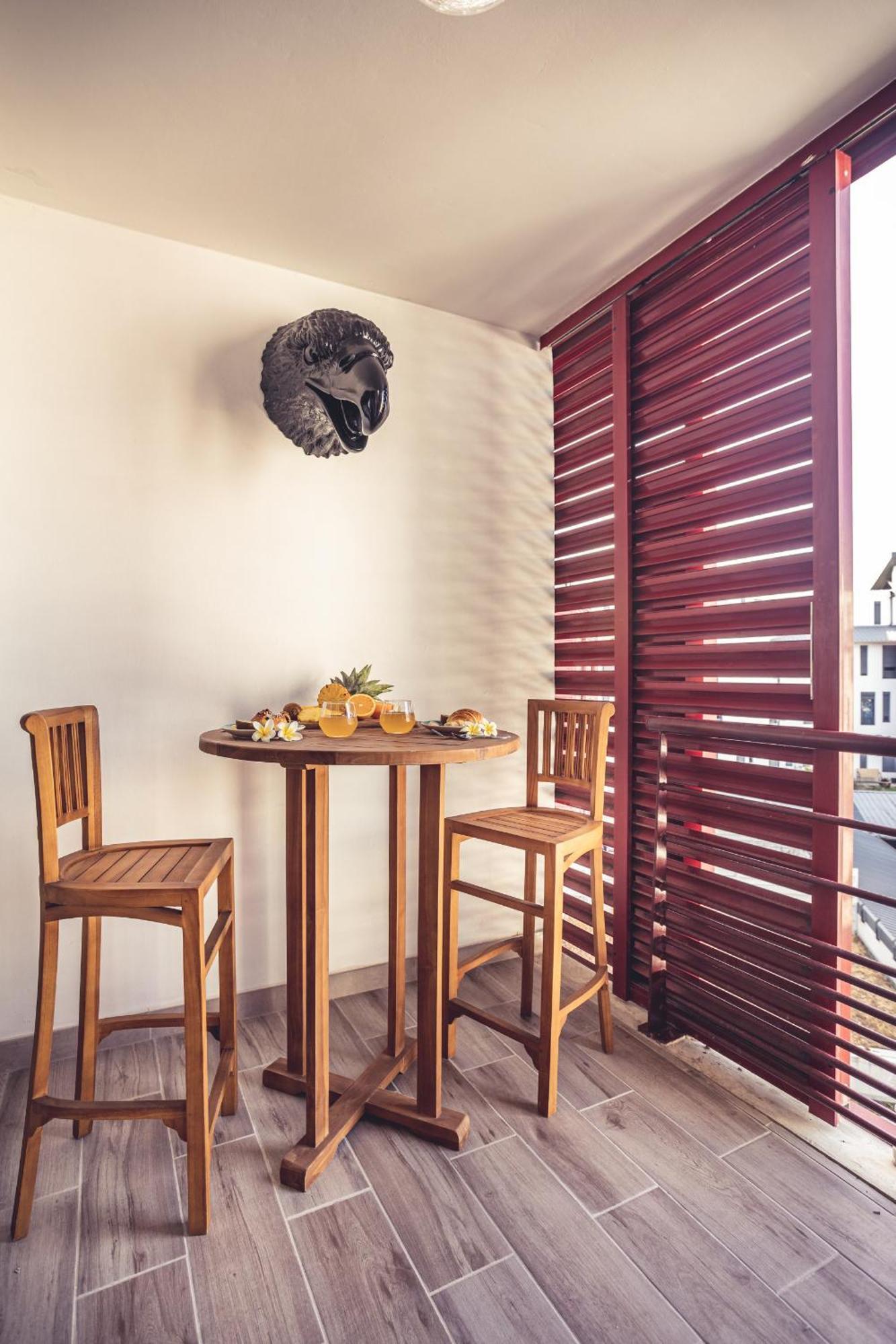 Appart' Cameleon, Studio Front De Mer, Tout A Pied 圣皮埃尔 外观 照片